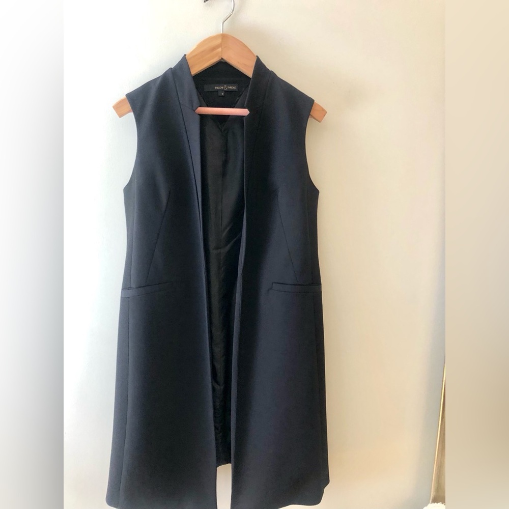Willow & Thread Black Sleeveless Longline Vest